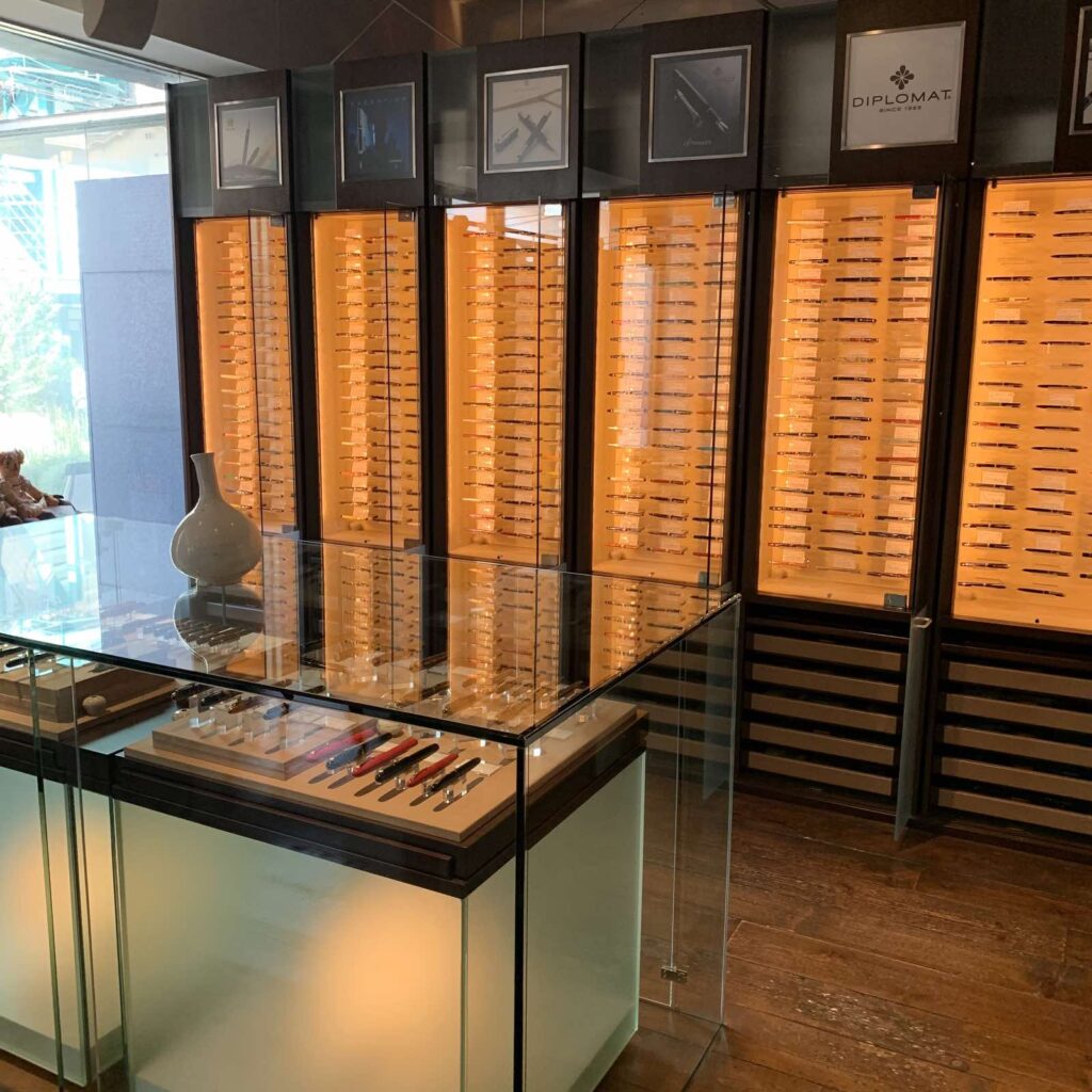 ペンブティック書斎館