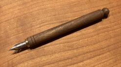 パピルス文具店で見つけた、ウォールナット材のつけペンが最高すぎた